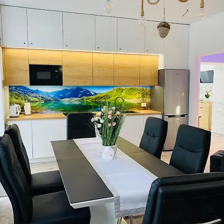 Rodzinny Centrum Apartment *